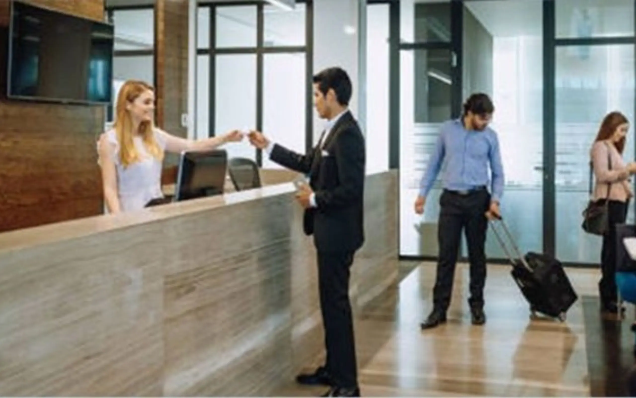 Global-Airlines-and-Hospitality-Sector-Have-Lost-Sight-of-Customer-Experiences